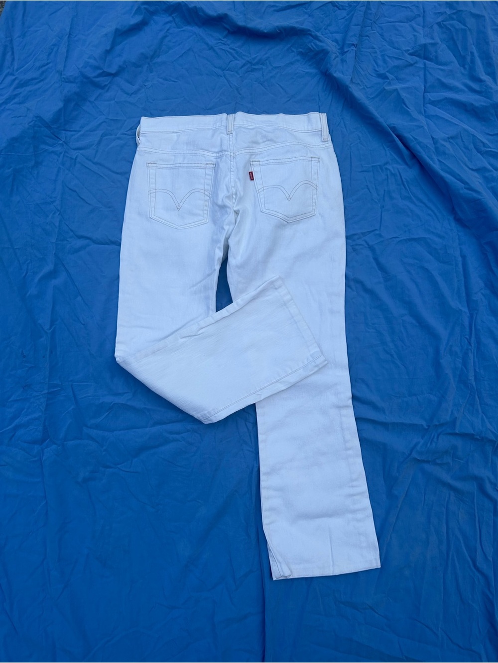 Levi's White Flare Jeans - Women's Wide Leg - Picture 6 of 6